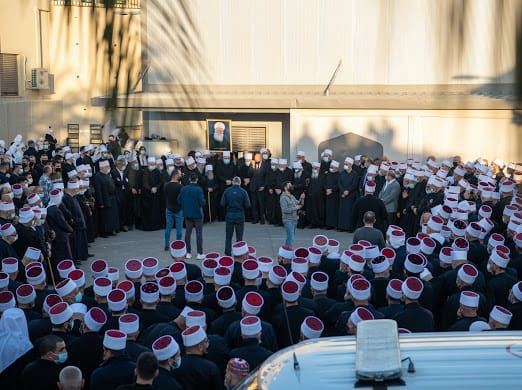 جولس : تشيع جثمان المرحومة أم المازة هنا أمين طريف